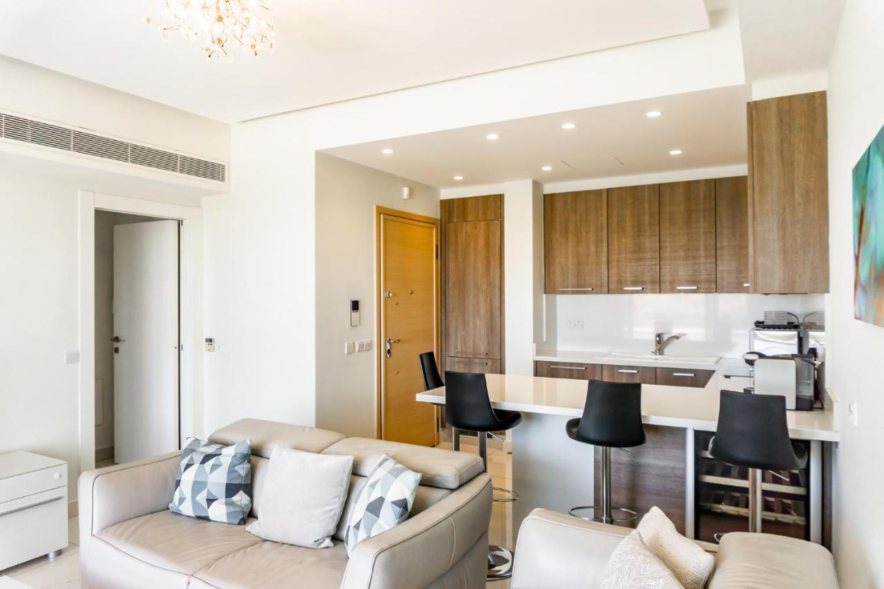Limassol Marina Nereids D22 By Ezoria Villas Bagian luar foto