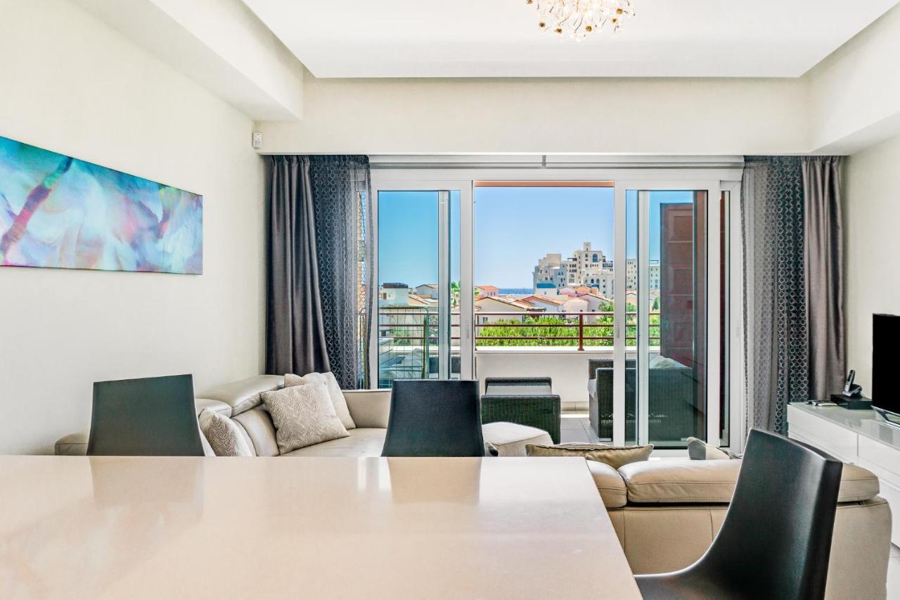 Limassol Marina Nereids D22 By Ezoria Villas Bagian luar foto