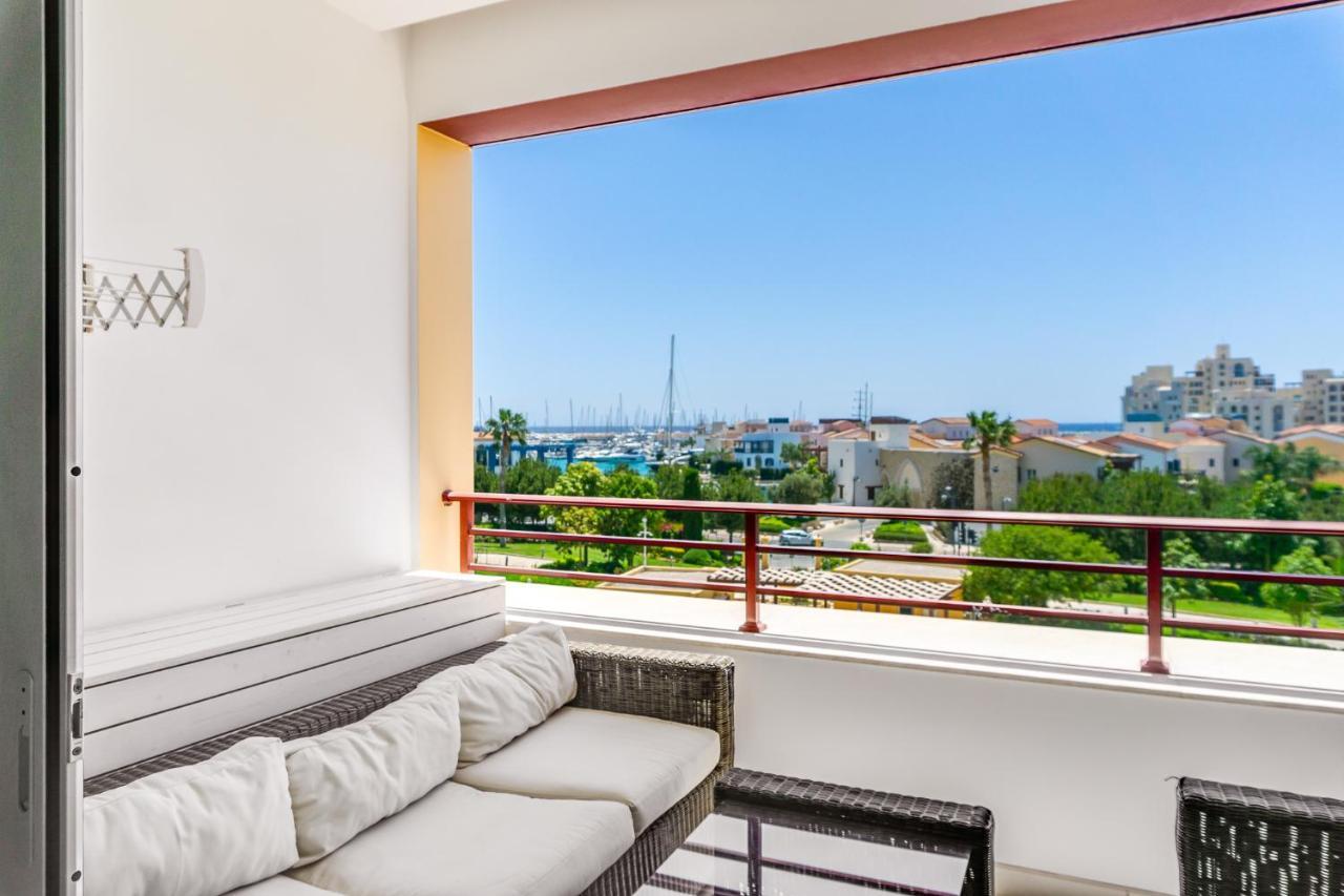 Limassol Marina Nereids D22 By Ezoria Villas Bagian luar foto