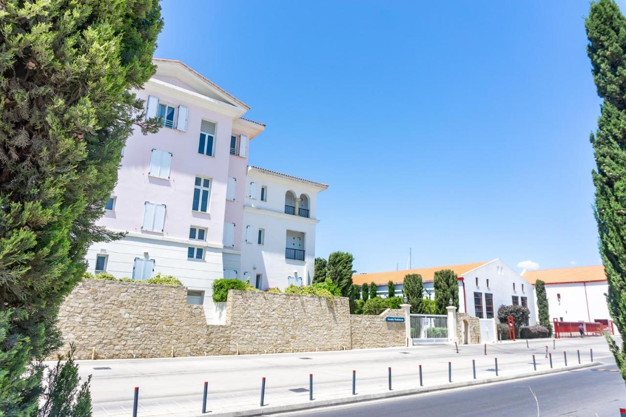 Limassol Marina Nereids D22 By Ezoria Villas Bagian luar foto