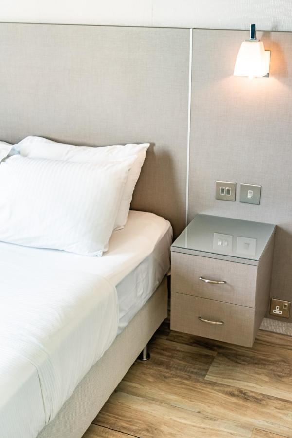 Limassol Marina Nereids D22 By Ezoria Villas Bagian luar foto