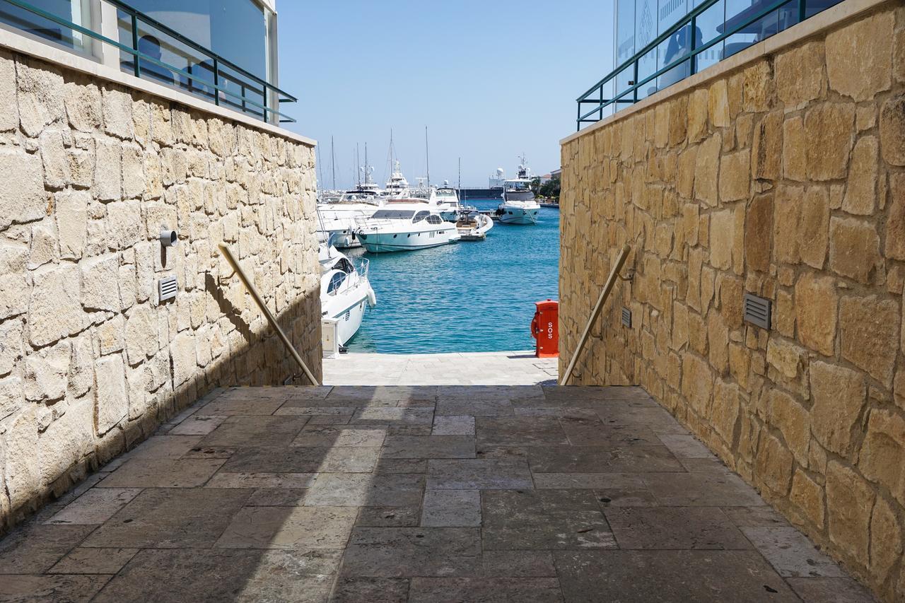 Limassol Marina Nereids D22 By Ezoria Villas Bagian luar foto